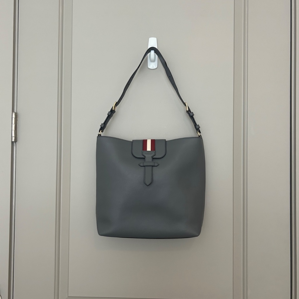 Authentic Bally full leather bag - Picture 2 of 8